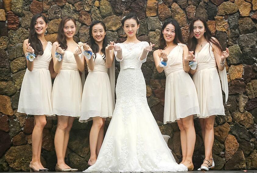 昆明（筑友双河湾泊樾）盛大启幕！这一由品牌开发商倾心打造、匠心雕琢的理想人居标杆之作耀世登场。项目车位充裕停车难题轻松化解诚邀您亲临品鉴！(图1)