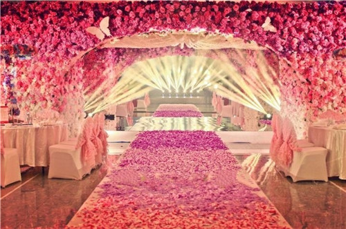 哈尔滨婚礼跟拍公司排名揭晓米兰婚纱摄影脱颖而出(图1)