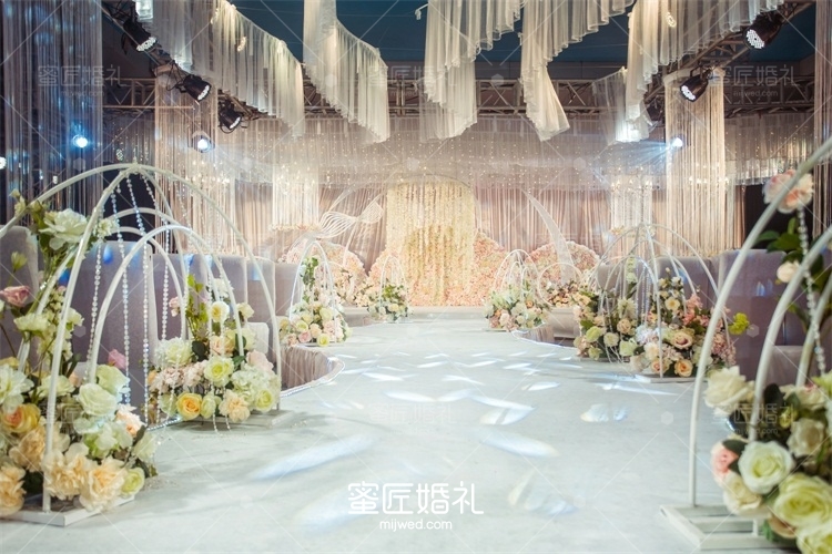 2026丽江旅拍婚纱照前十优质商家|丽江旅拍婚纱照口碑榜:不踩坑(图1)