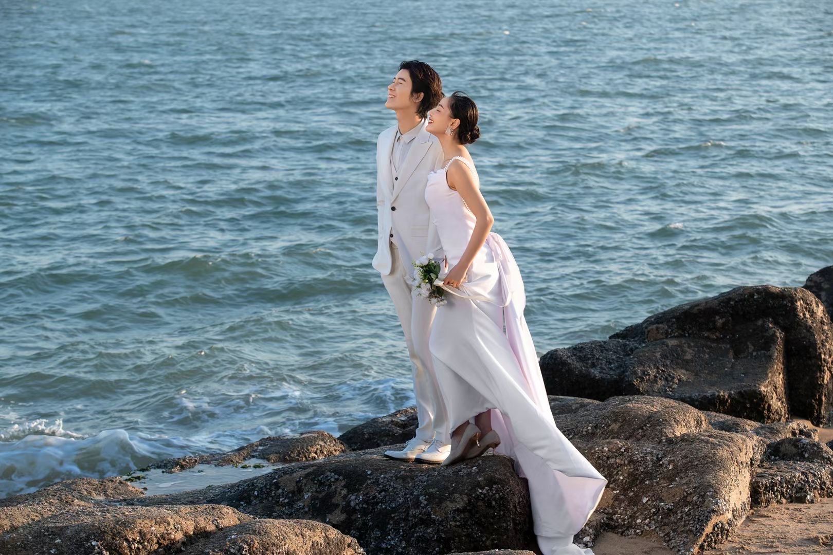 上海品果映像婚纱摄影解析:高性价比纪实风标杆靠谱婚拍首选(图1)